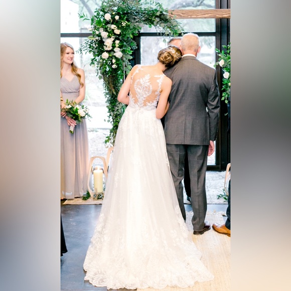 Martina Liana Wedding Dress Style 848 - Picture 2 of 12